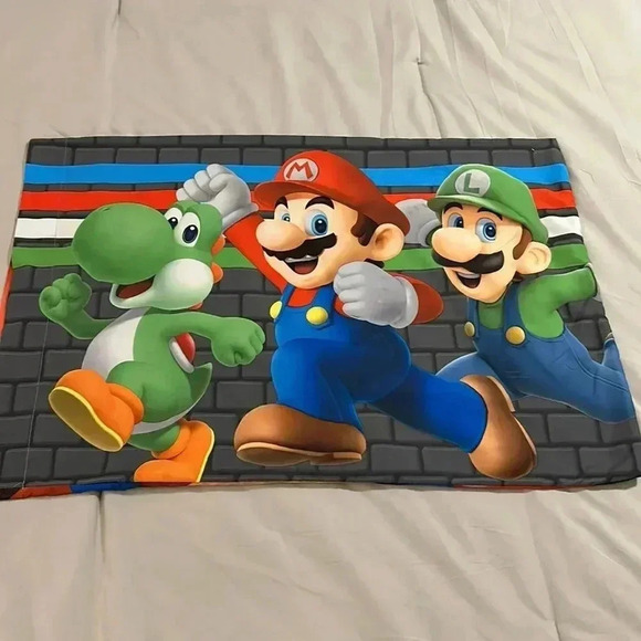 Nintendo Super Mario brothers standard pillow case double sided Luigi Yoshi - Picture 1 of 3